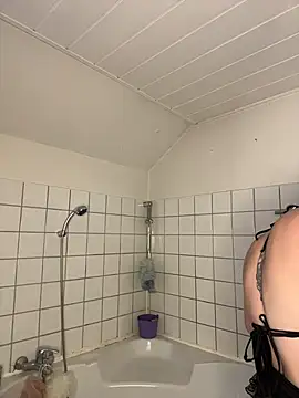 elina may online show from January 2026 08:40:01 AM