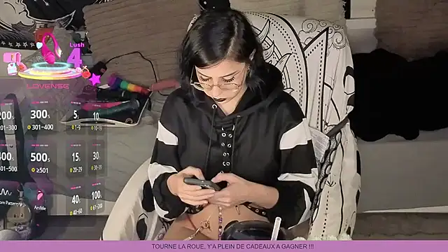 LisandreLaVenale online show from November 2025 09:40:02 PM