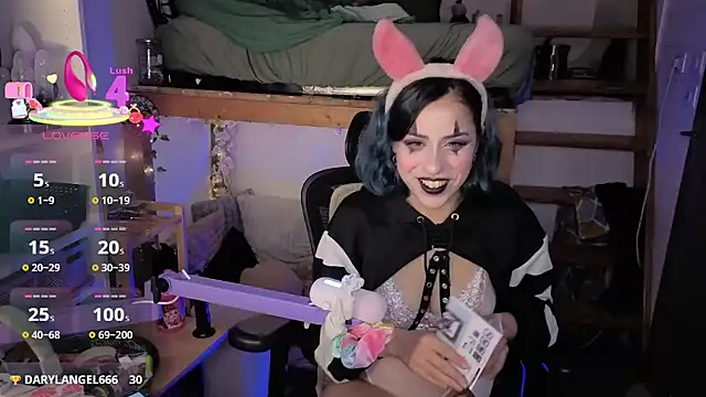 LisandreLaVenale online show from April 2026 09:43:02 PM