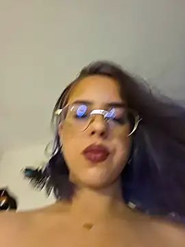 LisandreLaVenale online show from June 2026 10:25:02 PM