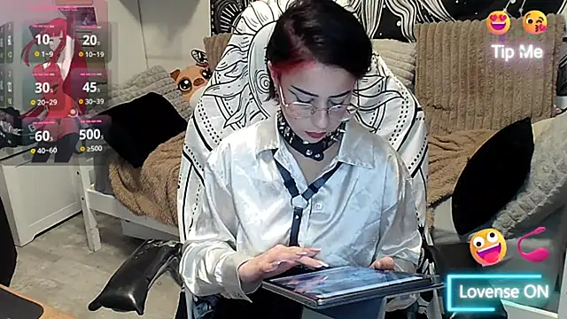 LisandreLaVenale online show from February 2025 09:20:02 PM