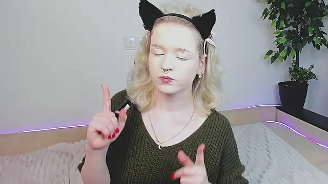 EdythElswick online show from April 2026 04:52:02 AM