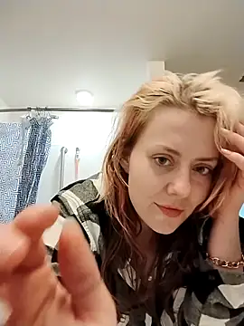 Snapshot of SkarlettRose96 chatting on February 2026 06:30:01 PM SkarlettRose96 online show from February 2026 06:30:01 PM