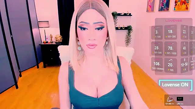 TwittyGirL9inch exotic online show from September 2025 01:01:01 AM