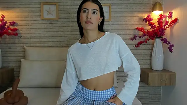 IssabellaLopez online show from October 2025 11:45:02 AM