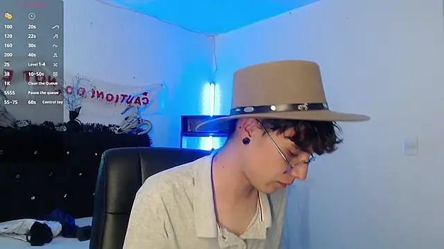 Jeam hot online show from October 2025 09:43:02 PM