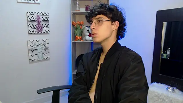 Jeam hot online show from January 2025 08:56:02 PM