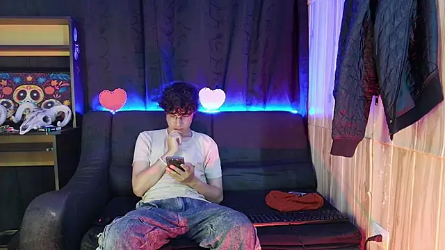 Jeam hot online show from February 2025 09:28:01 PM