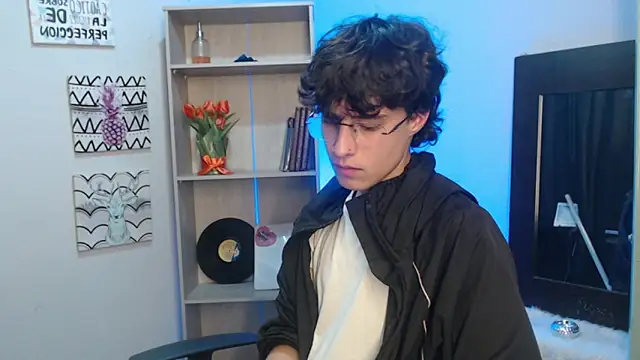 Jeam hot online show from January 2025 09:46:02 PM