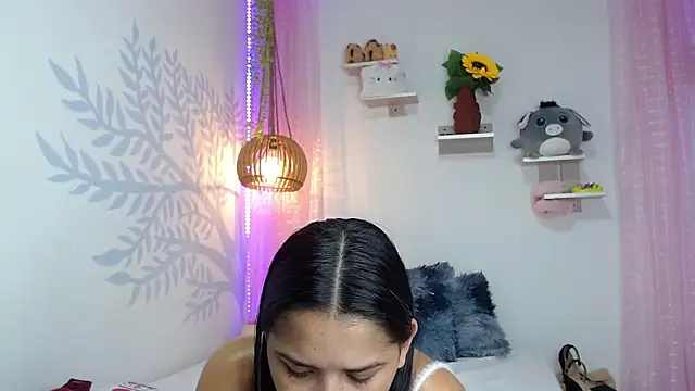 Alison Wiley online show from October 2025 06:03:02 AM