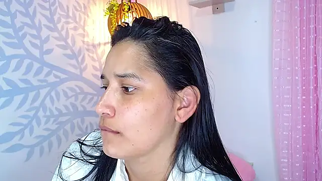 Alison Wiley online show from April 2026 06:42:01 AM