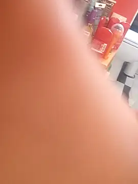 Snapshot of swingr chatting on March 2025 10:28:01 AM swingr online show from March 2025 10:28:01 AM