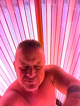 Snapshot of swingr chatting on December 2025 01:54:02 PM swingr online show from December 2025 01:54:02 PM