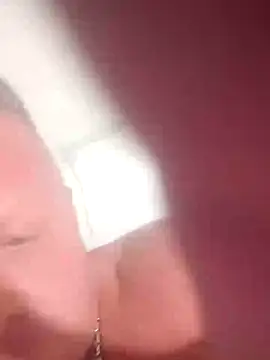 Snapshot of swingr chatting on March 2025 12:01:02 AM swingr online show from March 2025 12:01:02 AM