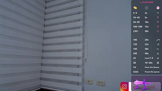 Snapshot of venusleroy_ chatting on February 2025 12:41:02 AM venusleroy online show from February 2025 12:41:02 AM