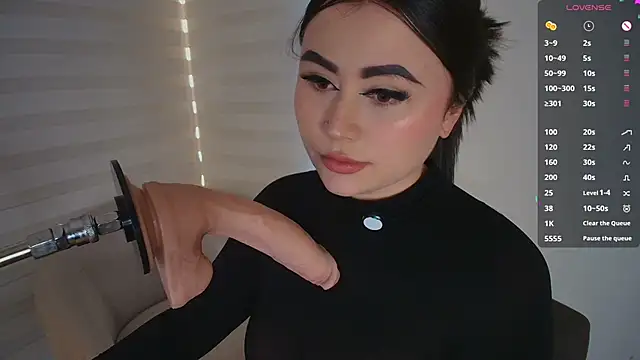 Snapshot of venusleroy_ chatting on February 2026 10:50:01 PM venusleroy online show from February 2026 10:50:01 PM