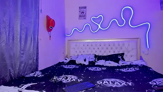 Snapshot of dafnezahiraa_ chatting on September 2025 05:01:02 AM dafnezahiraa online show from September 2025 05:01:02 AM