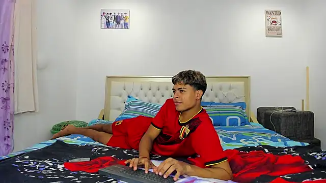 Snapshot of dafnezahiraa_ chatting on January 2025 03:18:02 AM dafnezahiraa online show from January 2025 03:18:02 AM