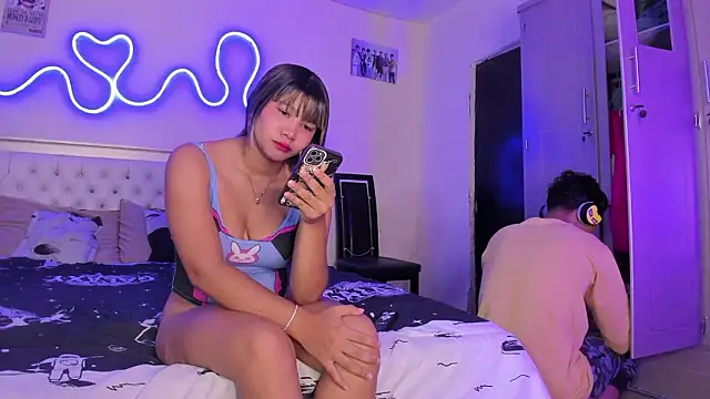 dafnezahiraa  online show from February 2026 09:15:01 PM