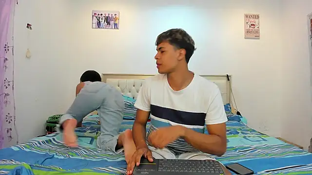 Snapshot of dafnezahiraa_ chatting on February 2025 04:42:02 AM dafnezahiraa online show from February 2025 04:42:02 AM