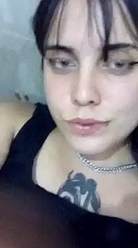 Snapshot of lucylovles chatting on February 2025 07:01:02 AM lucylovles online show from February 2025 07:01:02 AM
