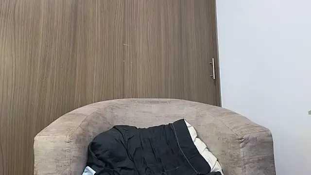 Scarlett is here online show from November 2025 01:53:01 AM