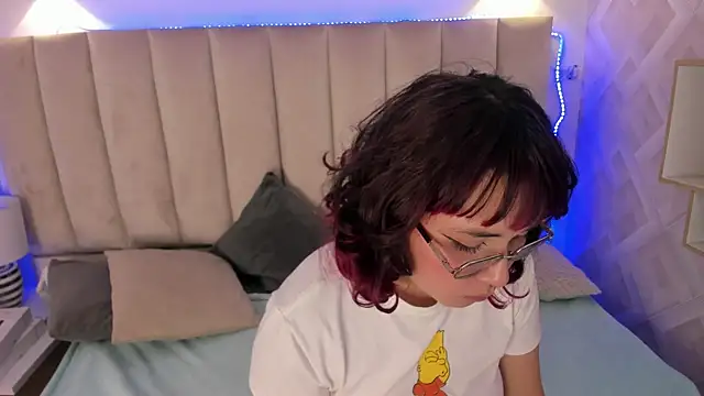 Haru Bonny online show from December 2025 08:22:01 PM