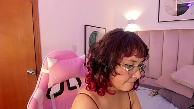 Snapshot of Haru_Bonny chatting on December 2025 08:09:02 AM Haru Bonny online show from December 2025 08:09:02 AM