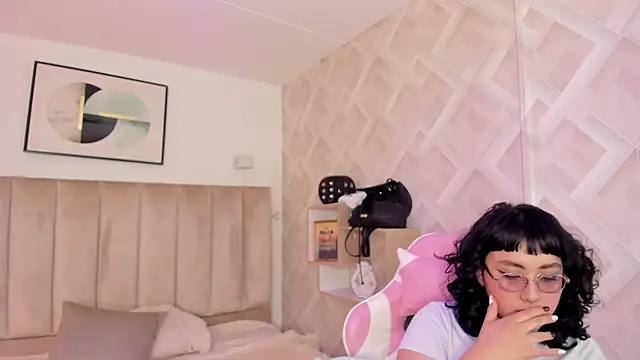 Haru Bonny online show from January 2026 07:39:02 PM