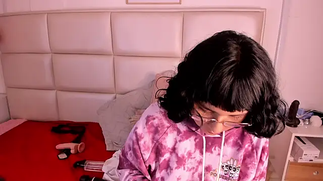 Snapshot of Haru_Bonny chatting on December 2024 10:08:01 AM Haru Bonny online show from December 2024 10:08:01 AM