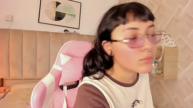 Haru Bonny online show from February 2026 07:36:01 PM