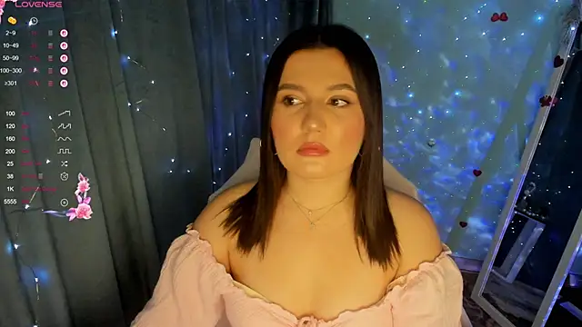 Snapshot of Lei_White chatting on November 2025 07:30:01 PM Lei White online show from November 2025 07:30:01 PM