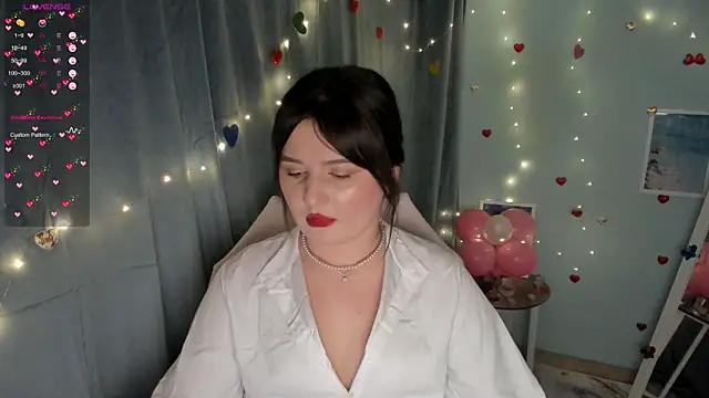 Snapshot of Lei_White chatting on February 2025 04:17:02 PM Lei White online show from February 2025 04:17:02 PM