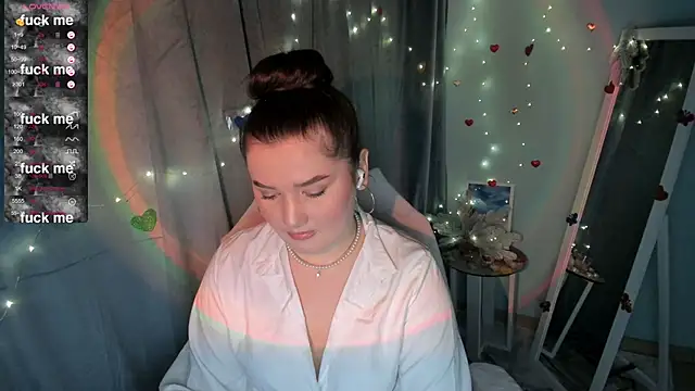 Snapshot of Lei_White chatting on February 2025 09:46:02 PM Lei White online show from February 2025 09:46:02 PM