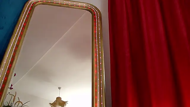 Foxxxy MILF online show from March 2026 05:01:01 AM