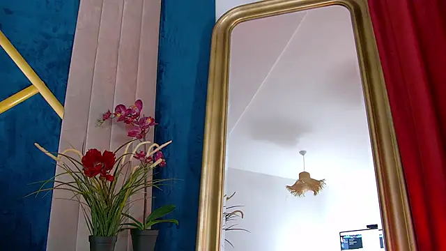 Foxxxy MILF online show from December 2025 04:57:02 AM