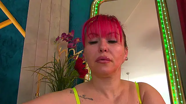 Foxxxy MILF online show from May 2026 03:54:02 AM