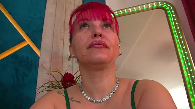 Foxxxy MILF online show from May 2026 03:55:02 AM