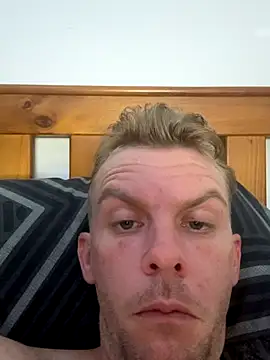 Snapshot of aus_guy93 chatting on November 2025 03:27:01 PM aus guy93 online show from November 2025 03:27:01 PM
