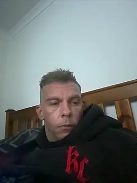 Snapshot of aus_guy93 chatting on May 2026 04:20:02 PM aus guy93 online show from May 2026 04:20:02 PM