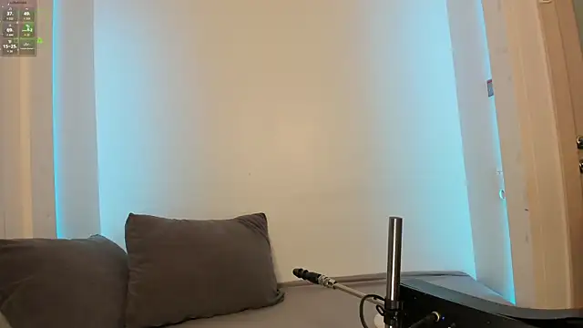 Snapshot of Tony_Talorr chatting on October 2025 08:53:02 PM Tony Talorr online show from October 2025 08:53:02 PM