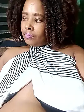 2Sweetysmile online show from February 2026 11:28:01 AM