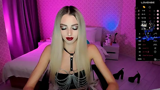 Snapshot of Emilia_Klar chatting on September 2025 03:02:01 PM Emilia Klar online show from September 2025 03:02:01 PM