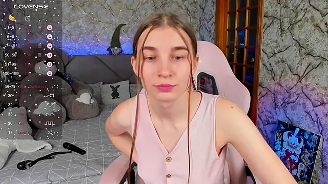 Snapshot of _flowersweeet_ chatting on January 2025 03:44:01 PM flowersweeet online show from January 2025 03:44:01 PM