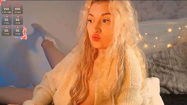 Snapshot of Allena_moan chatting on December 2024 03:09:02 PM Allena moan online show from December 2024 03:09:02 PM