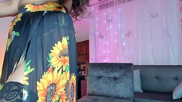 Alaia Love77 online show from March 2025 10:34:02 PM