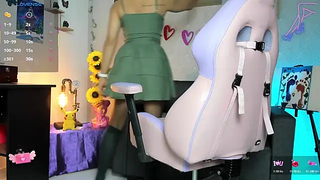 Alaia Love77 online show from March 2026 06:02:02 PM