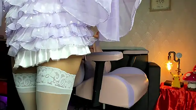 Alaia Love77 online show from April 2026 02:13:02 PM