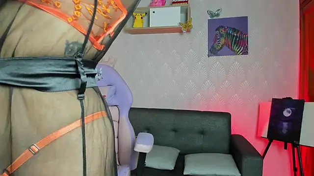 Alaia Love77 online show from November 2025 10:10:01 PM