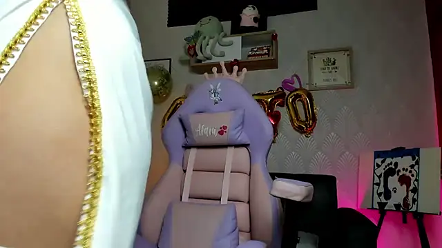 Alaia Love77 online show from February 2026 10:10:01 PM